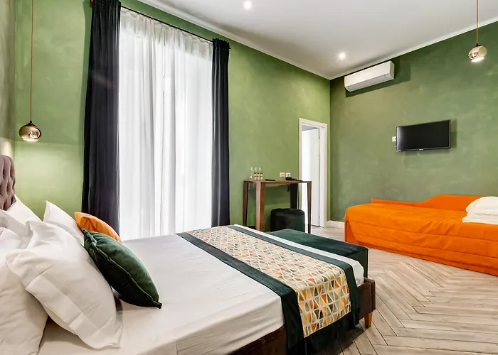 Ripetta Luxurious